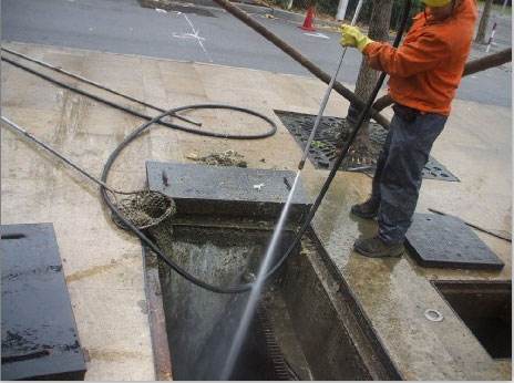 薛城池底污泥如何清理