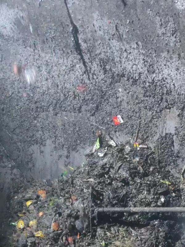 薛城污水池清理